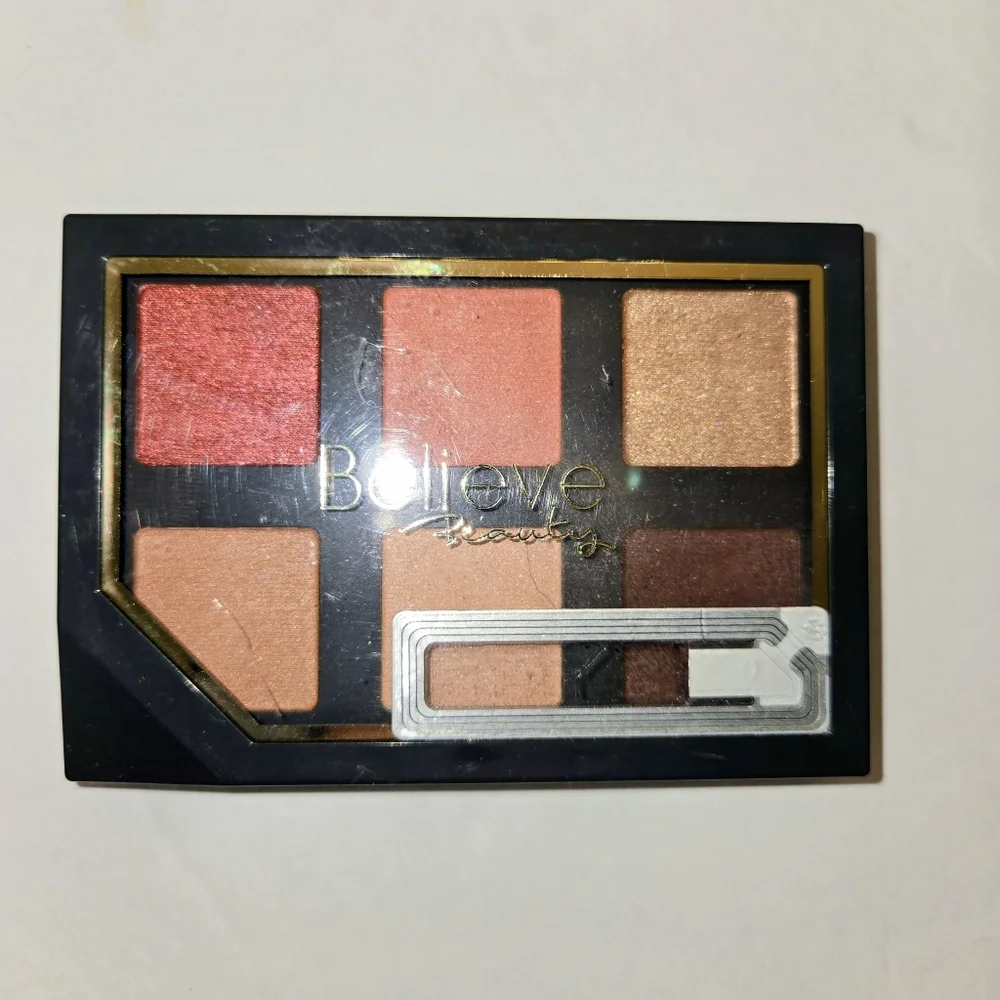 Bath & Body Works featuring design